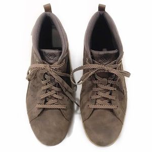 columbia desert boots